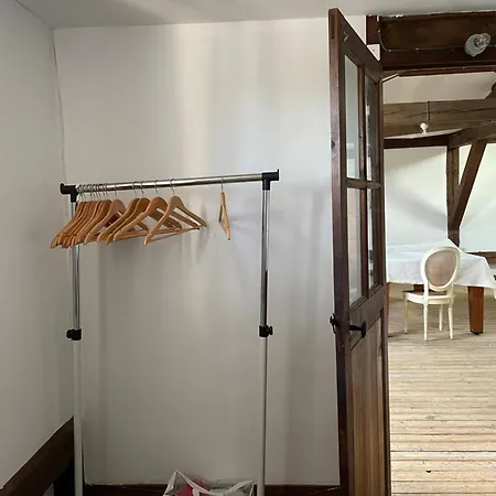 D'hote Des Arcs Bed and Breakfast *